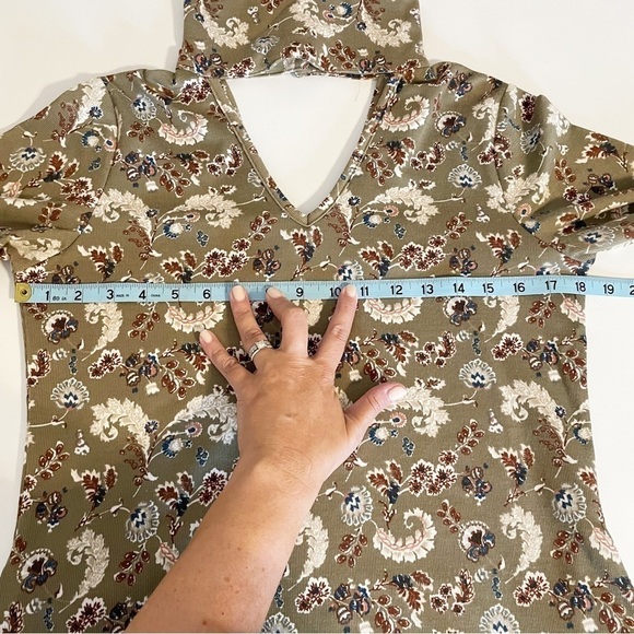 NWT Simply Noelle Long Sleeve Olive Green Floral Valley Twirl Dress Size XS - Picture 6 of 6